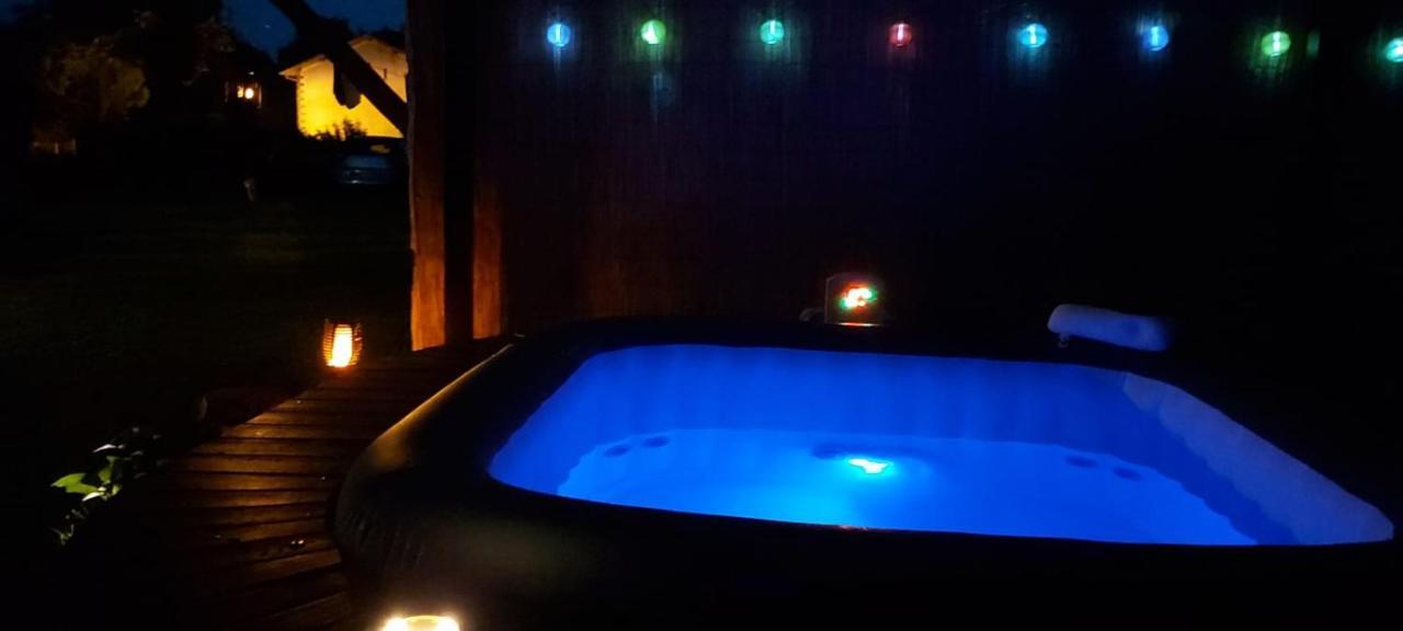 Les Eygletieres Bed & Breakfast Bourriot-Bergonce Dış mekan fotoğraf